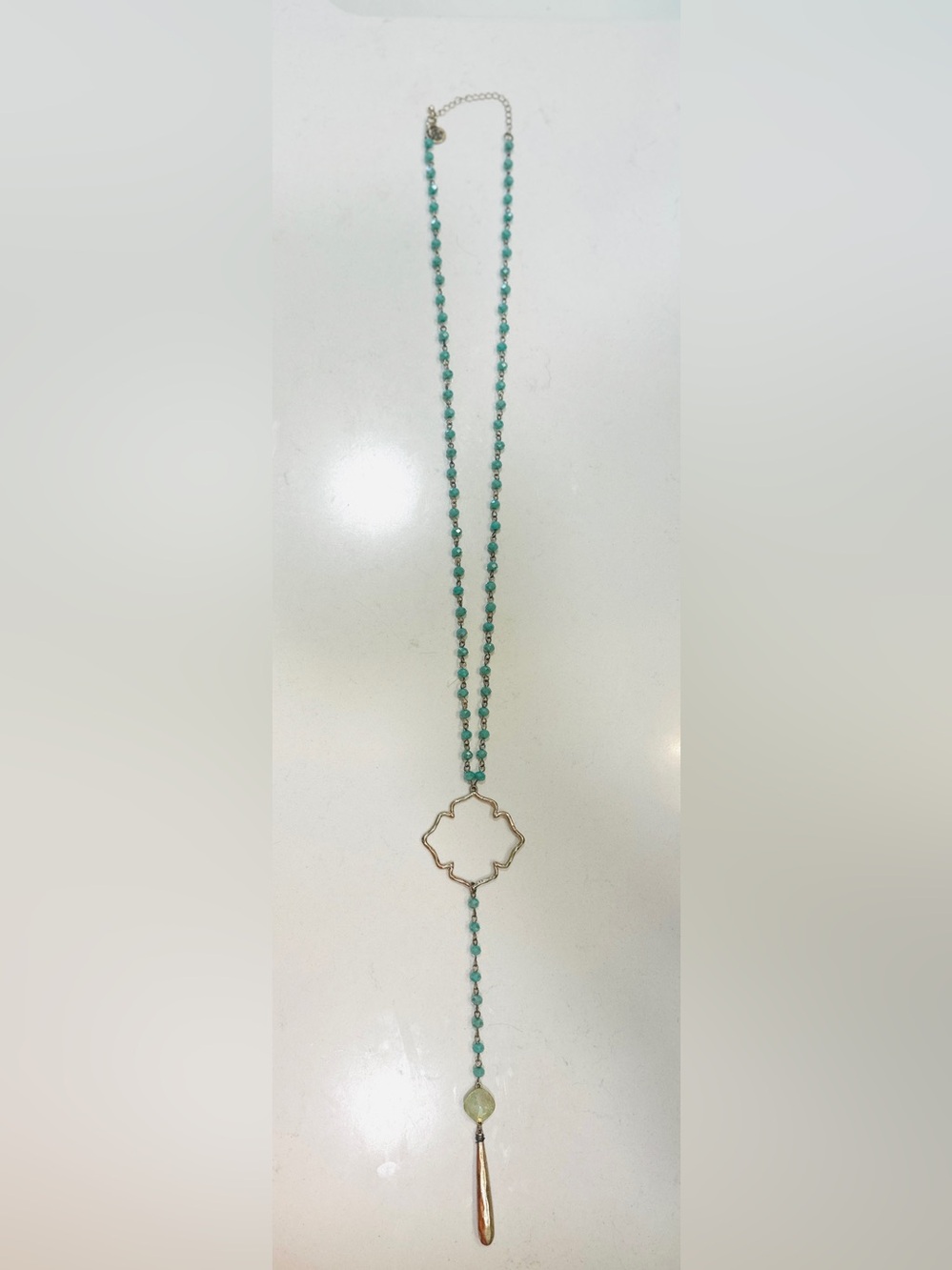 Source Unknown Turquoise Beaded Pendant Necklace with Gold Quatrefoil